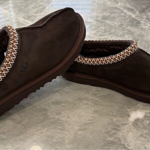 UGG Tasman II Slipper - Dusted Cocoa Suede Size 4